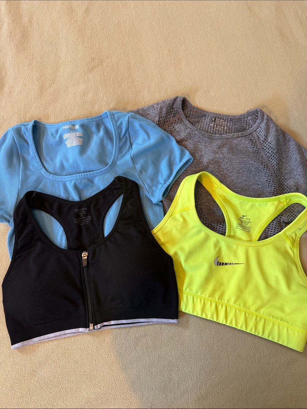 Set if 4 Sports Bras and crop tops, see pics for details